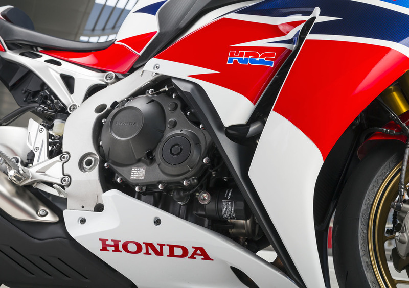 Honda CBR 1000 RR CBR 1000 RR Fireblade SP (2014 - 16) (22)