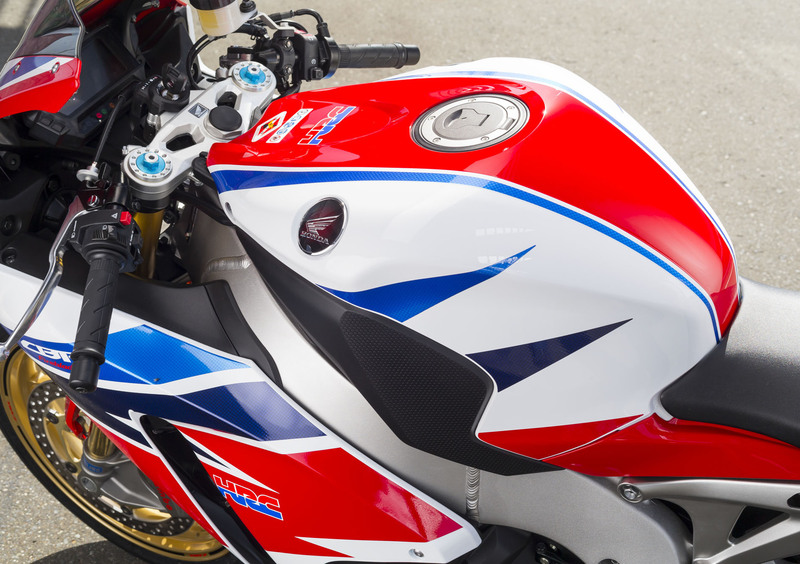 Honda CBR 1000 RR CBR 1000 RR Fireblade SP (2014 - 16) (23)