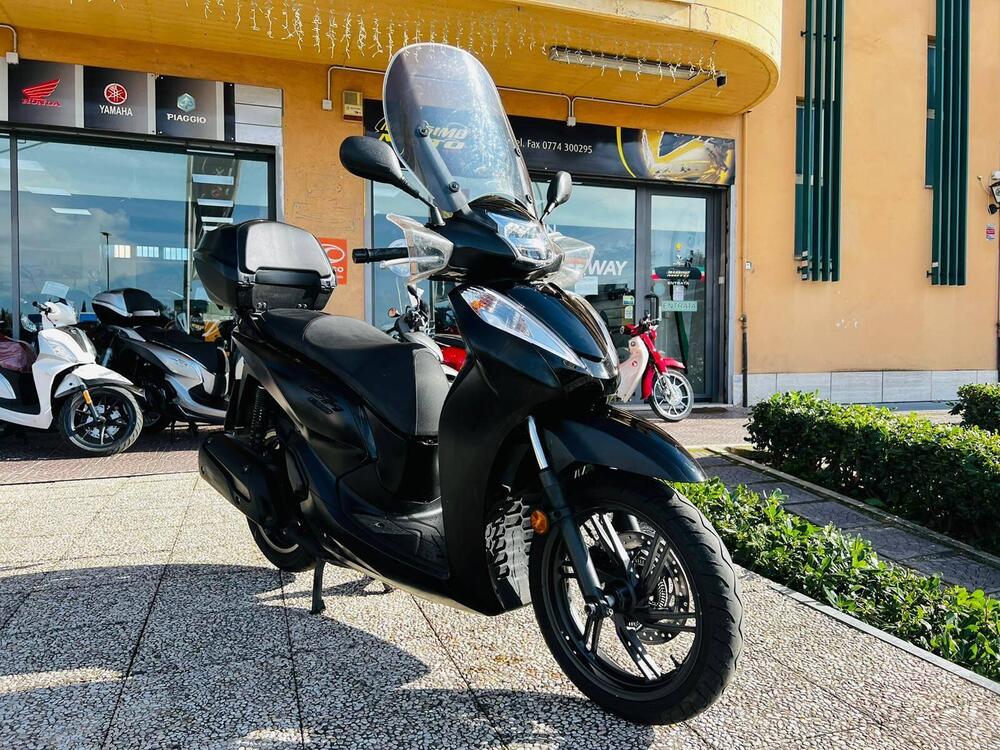 Honda SH 300 i ABS (2016 - 20) (2)