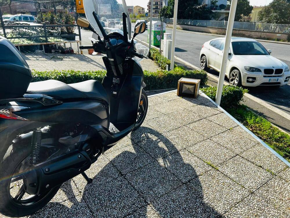 Honda SH 300 i ABS (2016 - 20) (9)