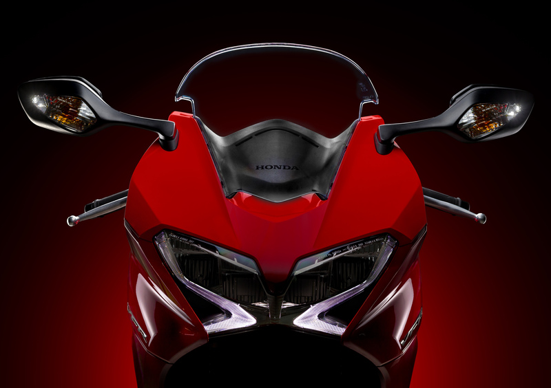 Honda VFR 800 VFR 800 F (2014 - 16) (2)