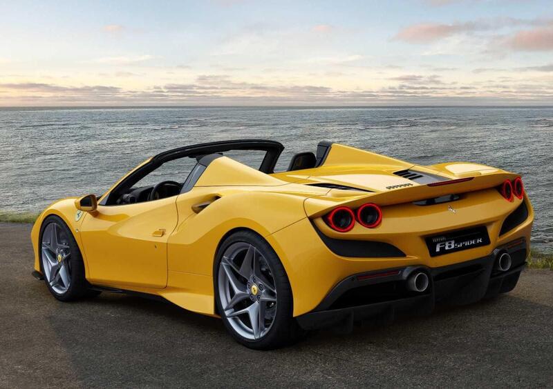 Ferrari F8 Spider (2019-23) (2)