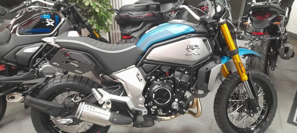 CFMOTO 700CL-X Adventure (2023 - 25)