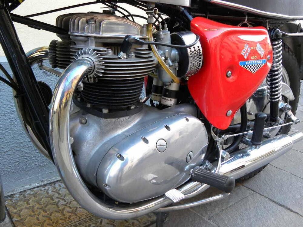 Bsa Spitfire 650 (4)