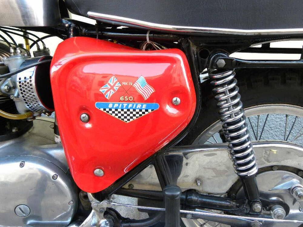 Bsa Spitfire 650 (10)