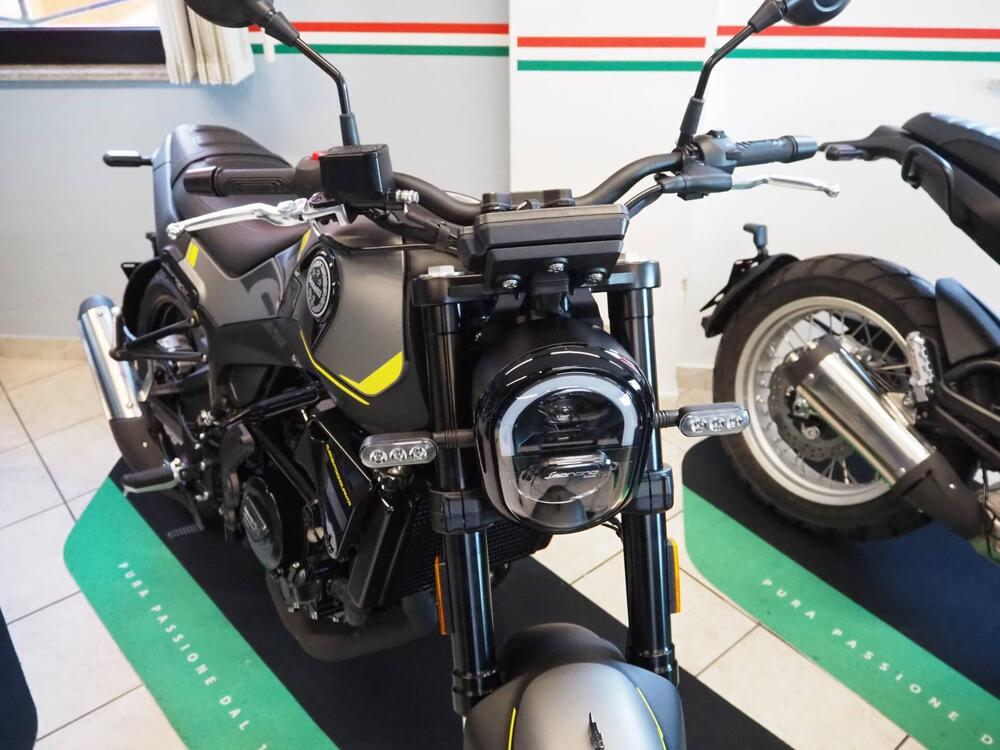 Benelli Leoncino 250 (2021 - 25) (3)