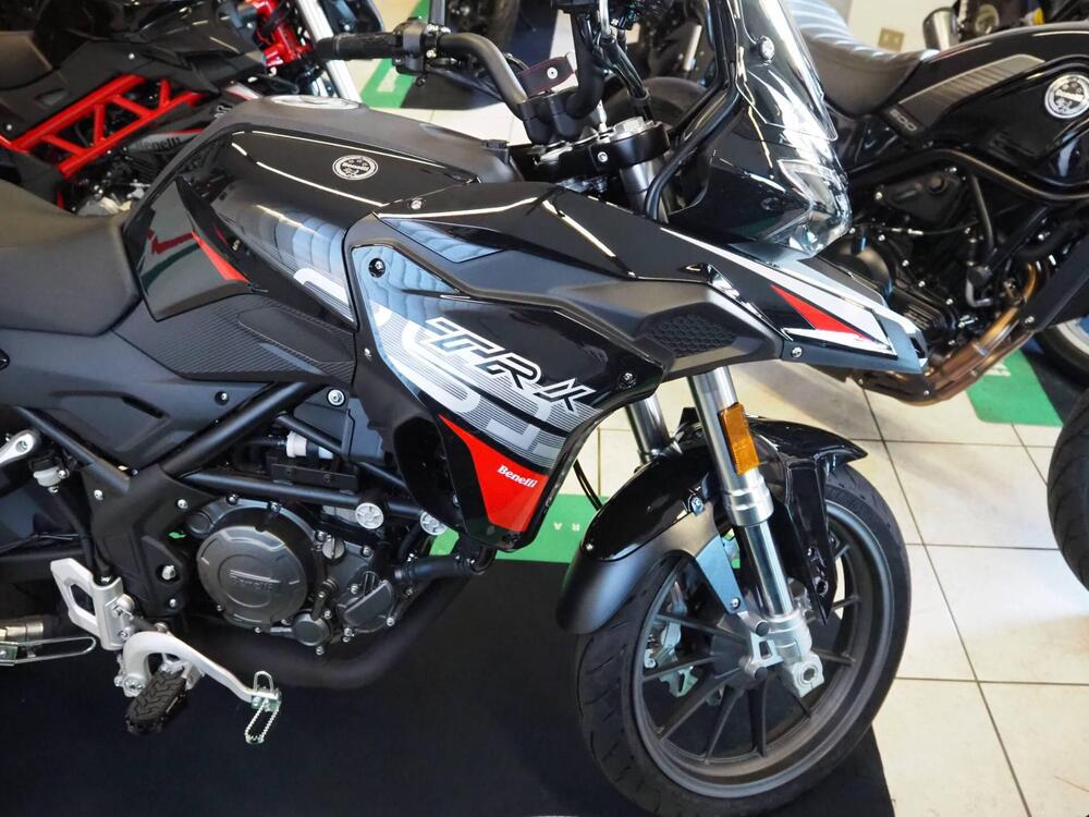 Benelli TRK 251 (2022 - 25) (4)