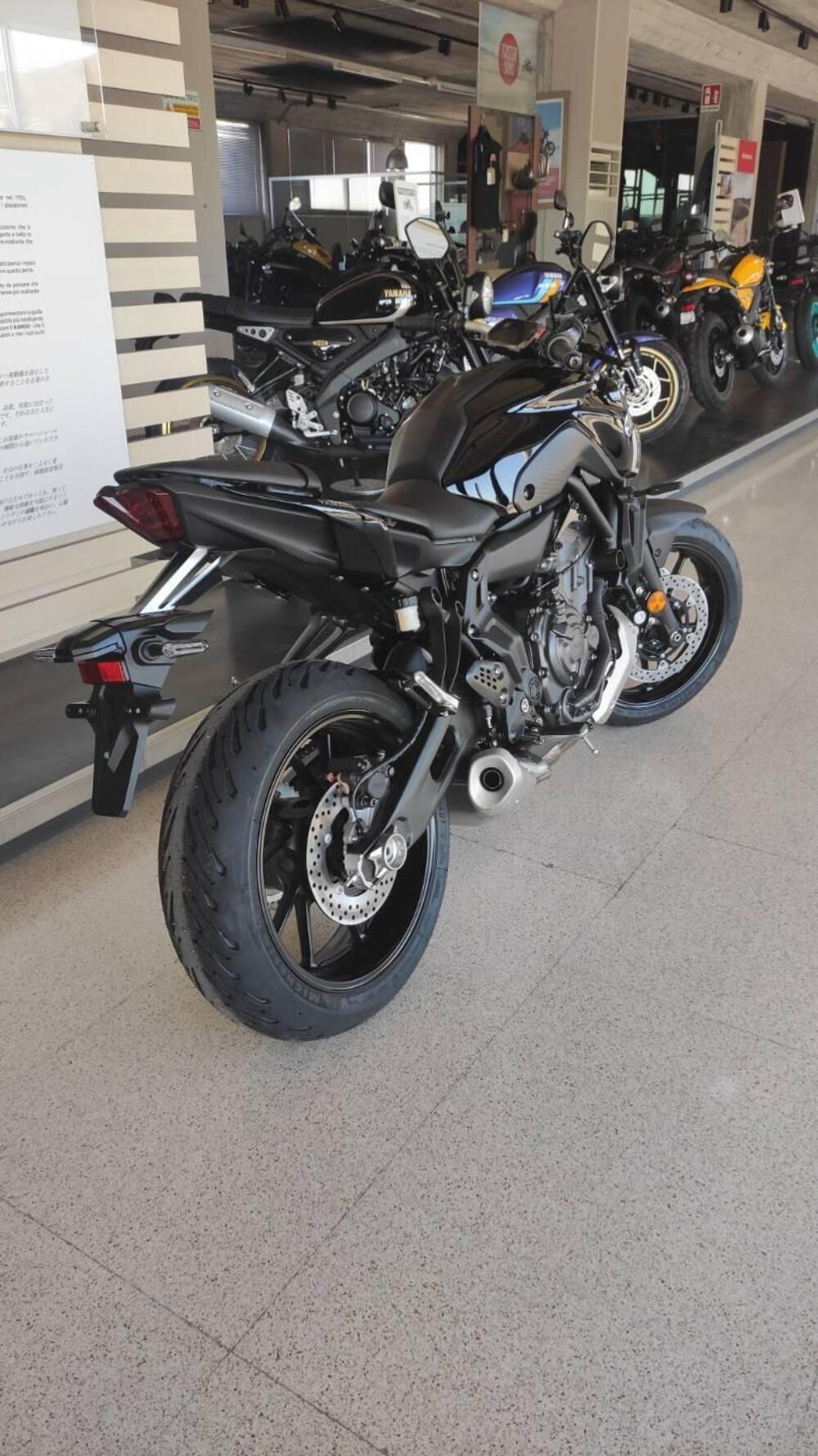 Yamaha MT-07 Pure (2023 - 25) (4)