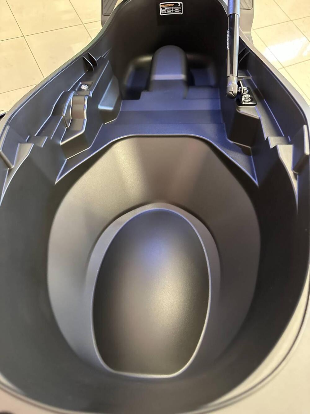 Voge Sfida SR4 (2022 - 24) (7)