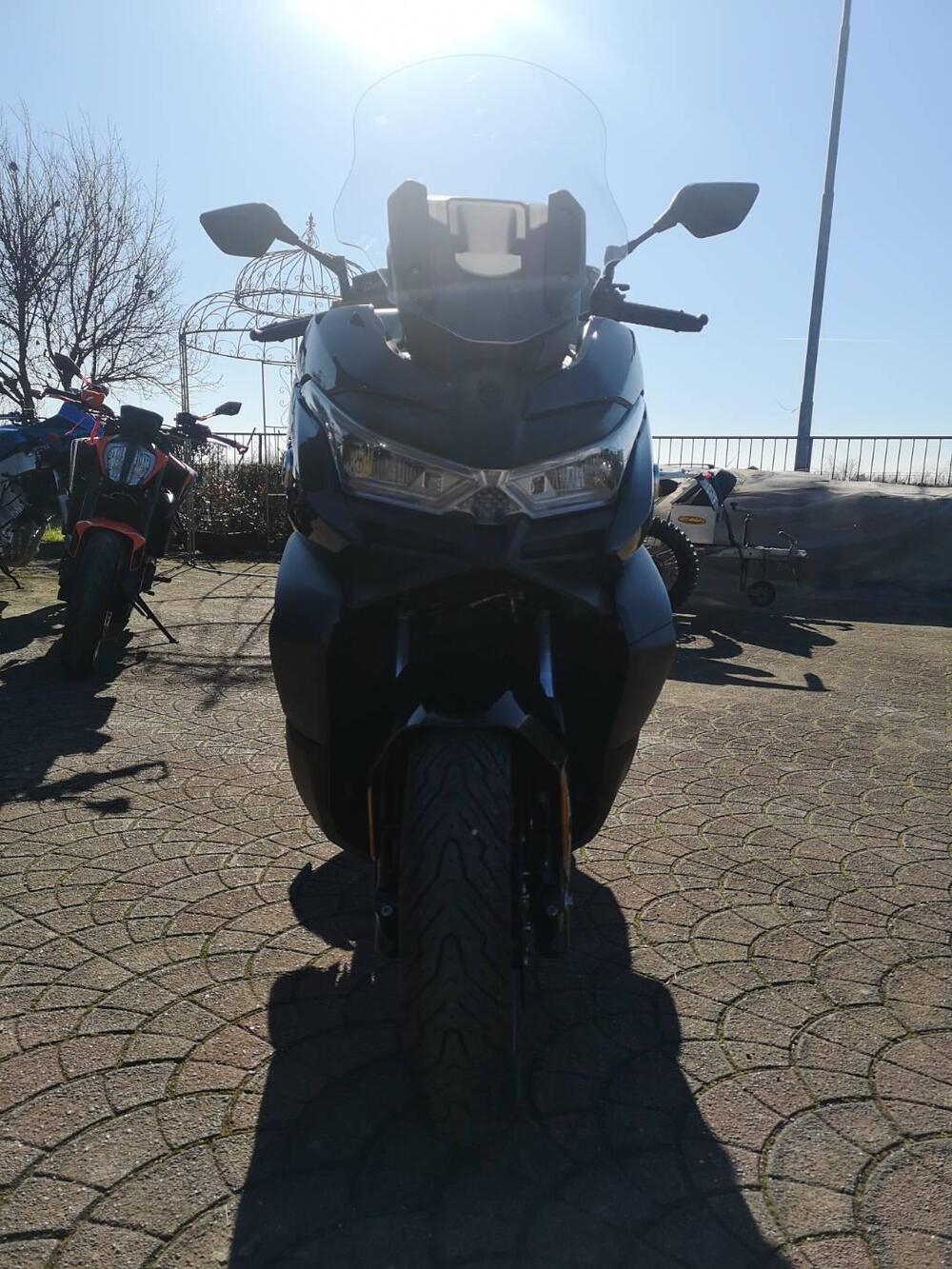 Voge Sfida SR4 MAX (2024 - 25) (3)