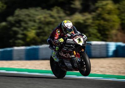 Superbike e MotoGP a confronto: a Portimao, Alvaro Bautista si avvicina a Pecco Bagnaia