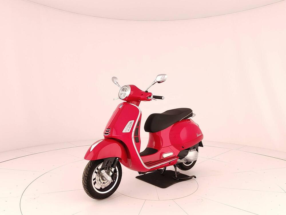 Vespa GTS 300 Super (2023 - 24)