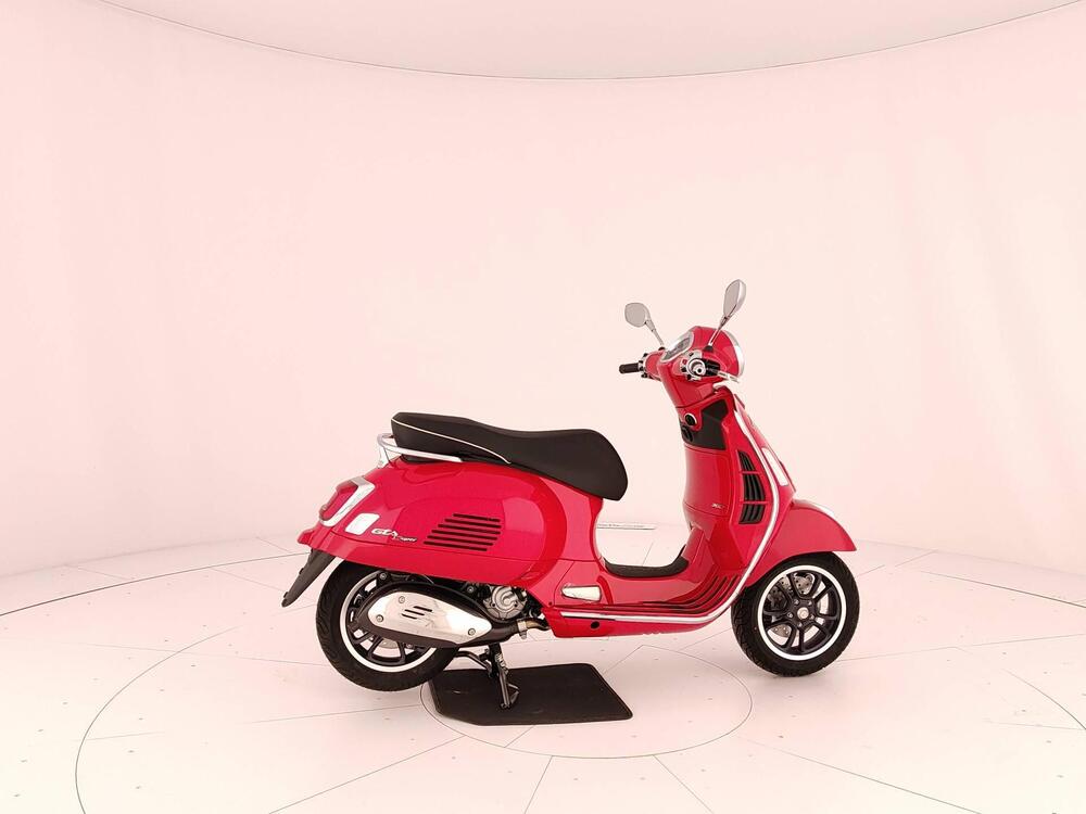 Vespa GTS 300 Super (2023 - 24) (5)