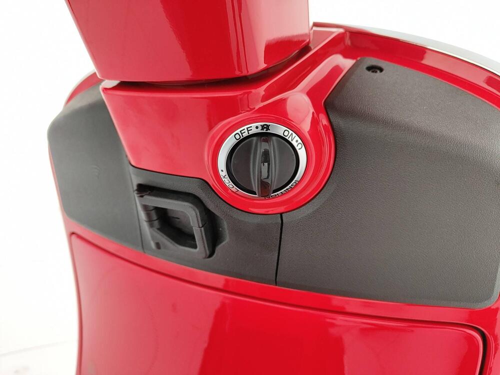 Vespa GTS 300 Super (2023 - 24) (11)