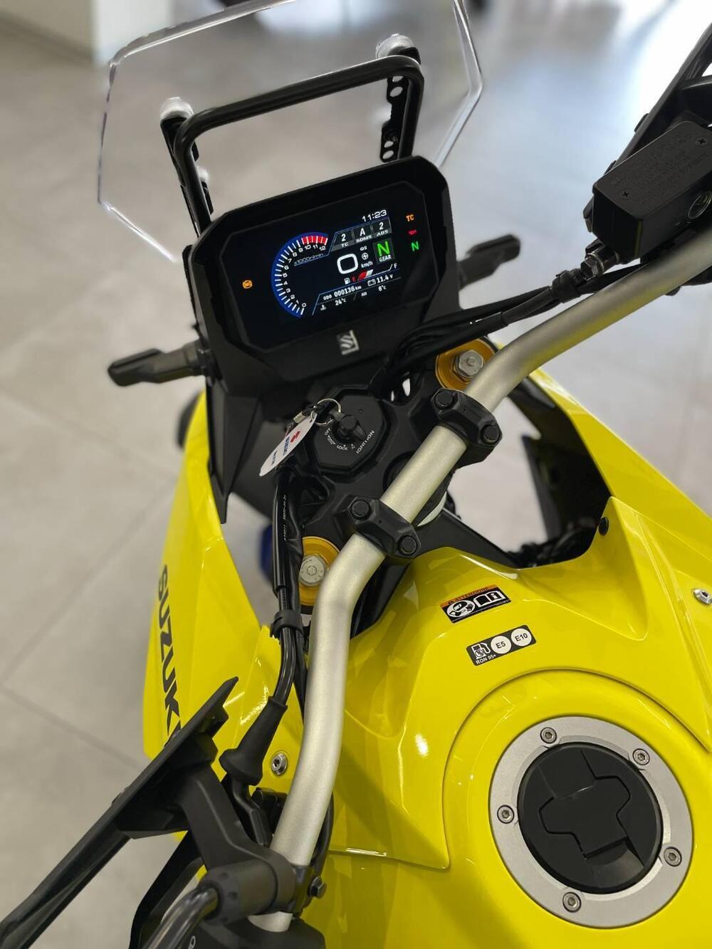 Suzuki V-Strom 800DE (2025) (14)