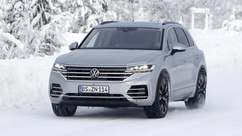 Volkswagen Touareg 2023, il diesel si sposa con l&rsquo;elettrificazione [Foto Spia]