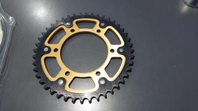 Corona 44denti passo 530 Prox