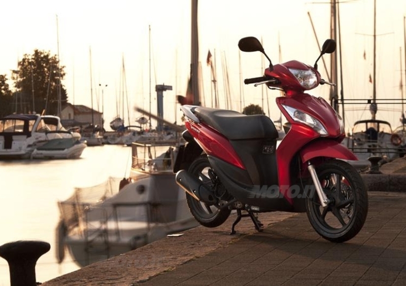 Honda Vision 110 Vision 110 (2011 - 16) (3)