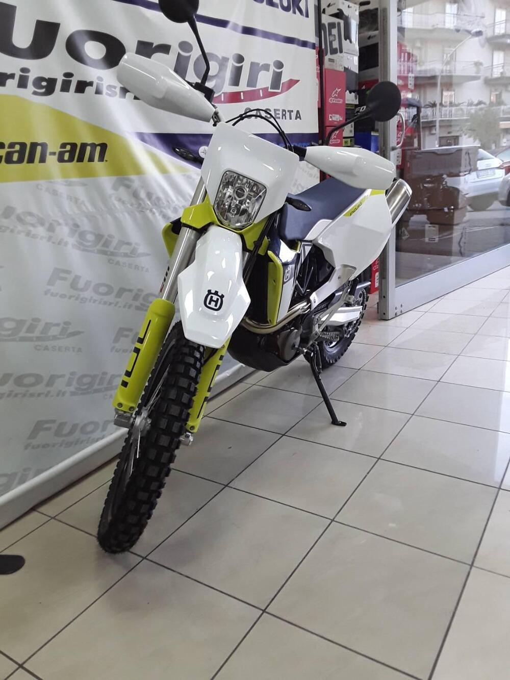 Husqvarna 701 Enduro (2023 - 25) (2)