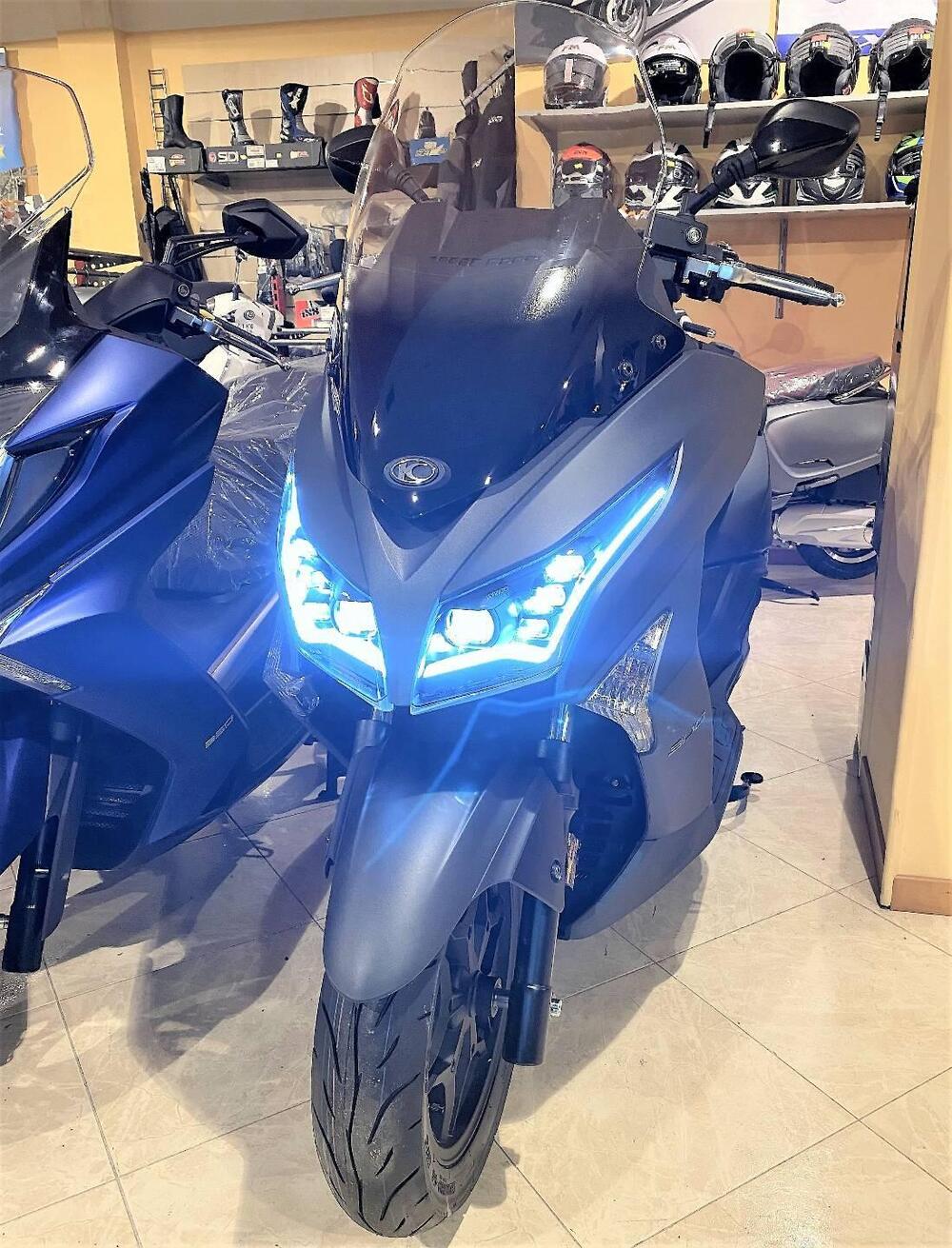 Kymco X-Town 300i (2025 - 26) (2)