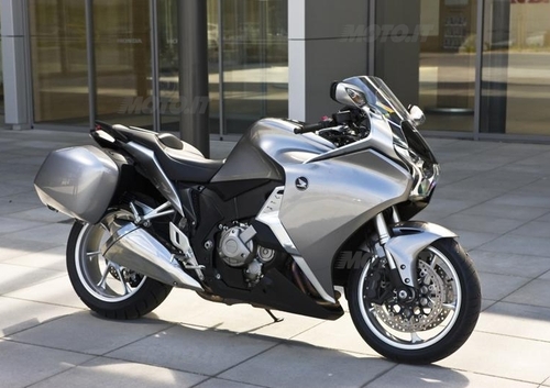 Honda VFR 1200 F DCT ABS (2010 - 16)