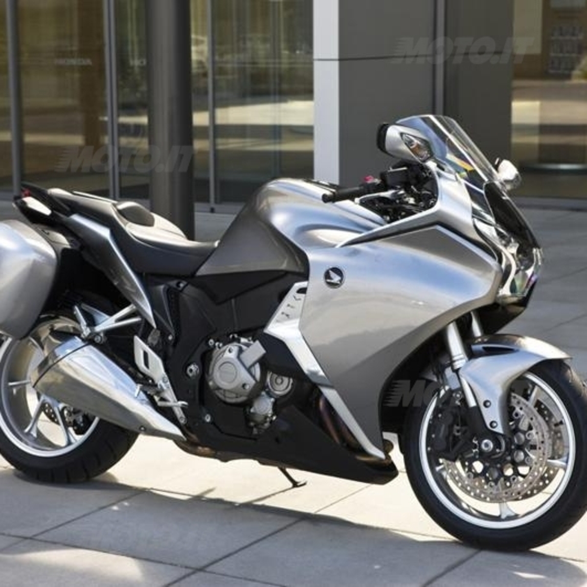 Honda VFR 1200 F DCT ABS (2010 - 16)