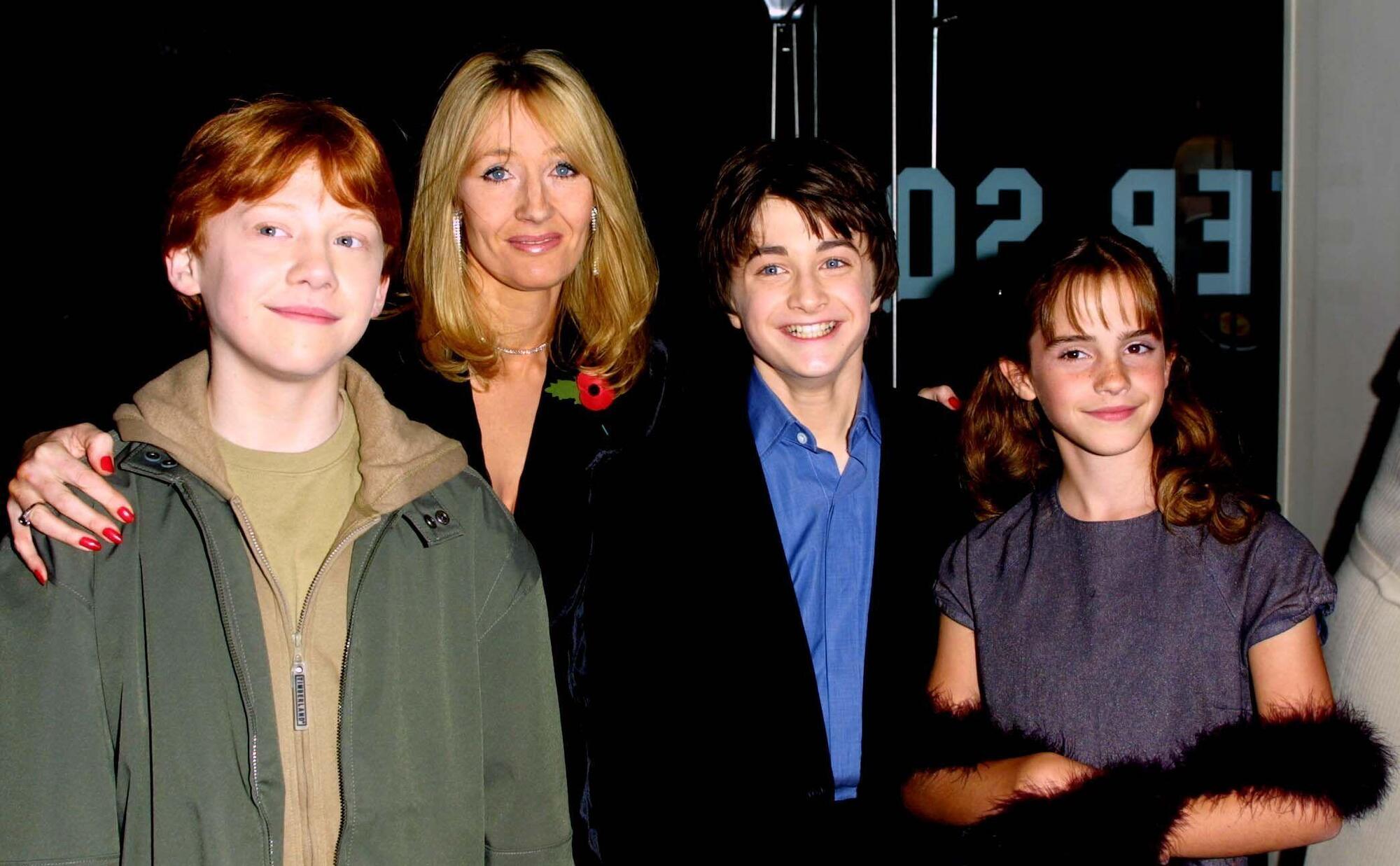 J.K. Rowling con il cast di Harry Potter