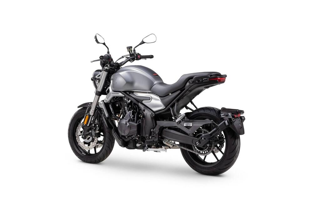 Voge Trofeo 500AC (2022 - 25) (5)