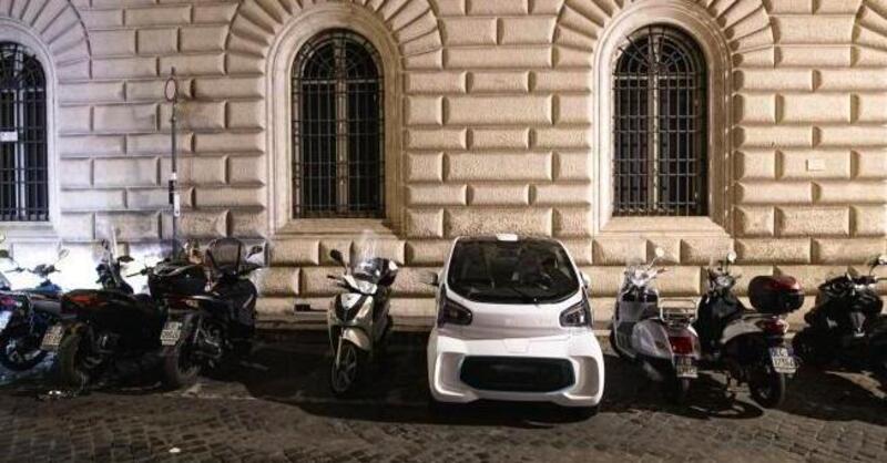 Niente pi&ugrave; Microcar nei parcheggi per le due ruote. La cassazione: &quot;Quei posti sono per gli scooter&quot;