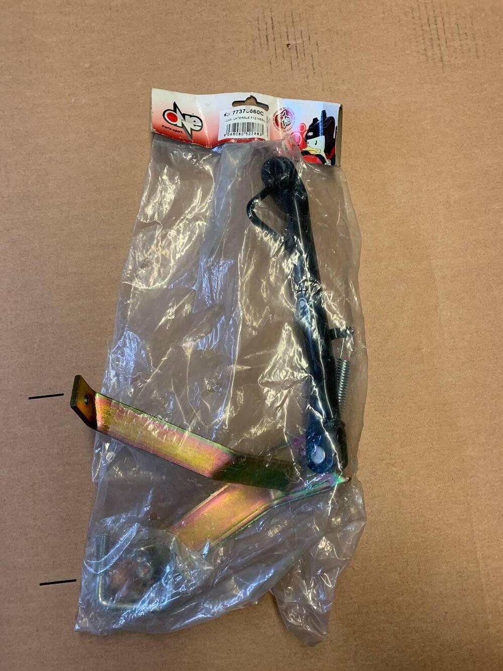 CAVALLETTO LATERALE MALAGUTI F12 One (2)