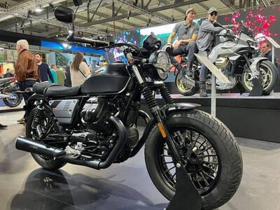 Moto Guzzi V9 Bobber (2021 - 25) nuova