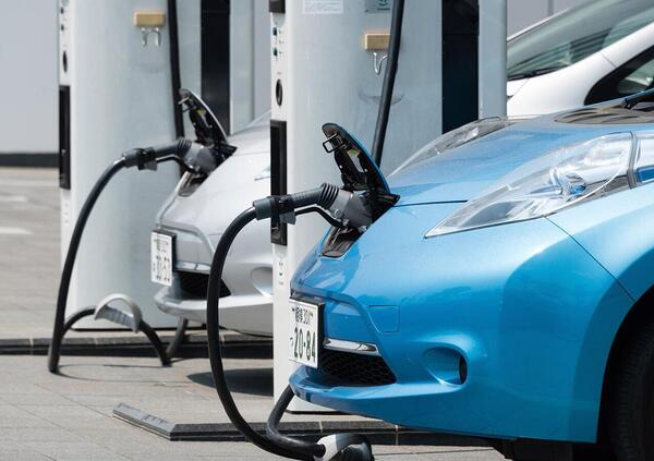 Siamo sicuri che con le auto elettriche ci sar&agrave; energia per tutti? Ecco cosa dice uno studio