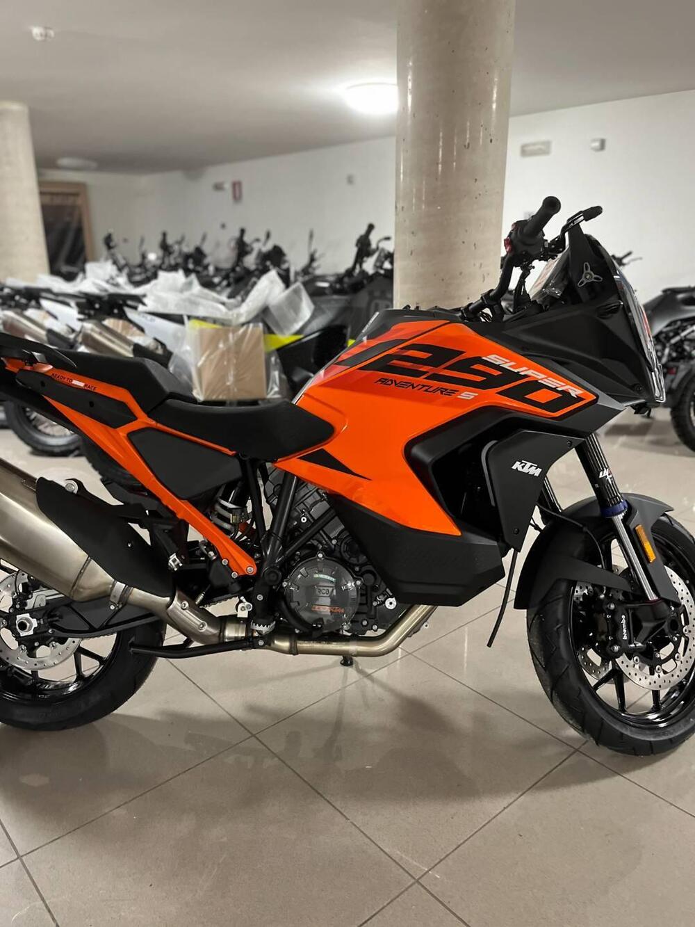 KTM 1290 Super Adventure S (2022 - 25)