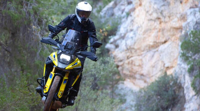 Test Suzuki V-Strom 1050 e 1050 DE: ora c&rsquo;&egrave; anche il 21 pollici. Il fuoristrada &egrave; servito! [VIDEO e GALLERY]