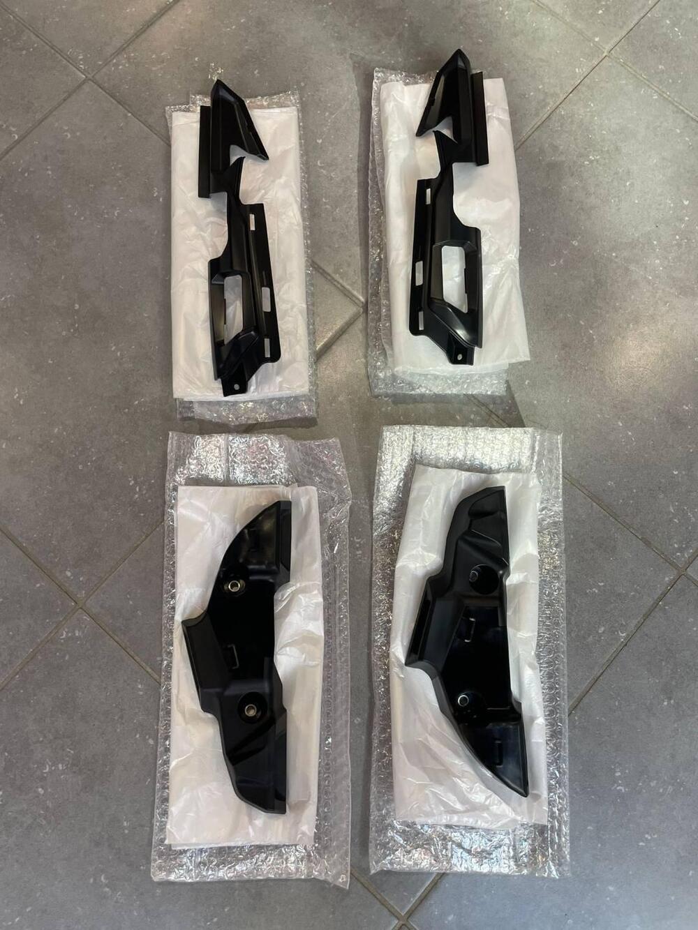 PORTAPACCHI E SUPPORTO VALIGE AFRICA TWIN 08L88-MK Honda (2)