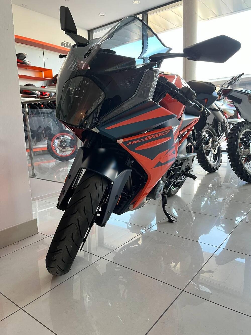 KTM RC 390 (2022 - 25) (3)