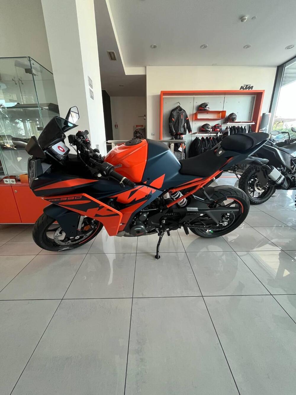 KTM RC 390 (2022 - 25)