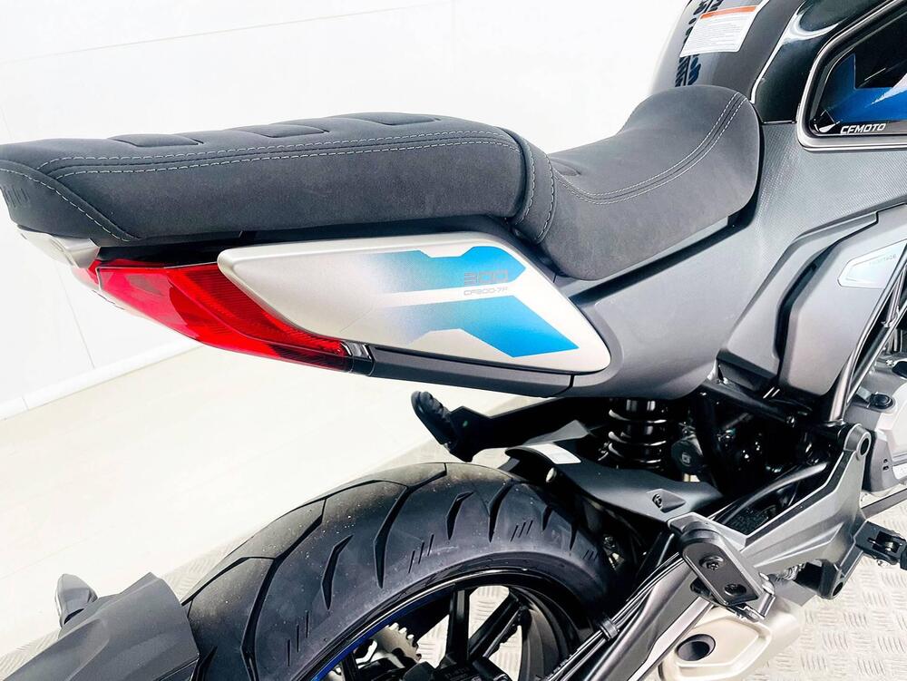 CFMOTO 300CL-X Heritage (2023 - 25) (9)