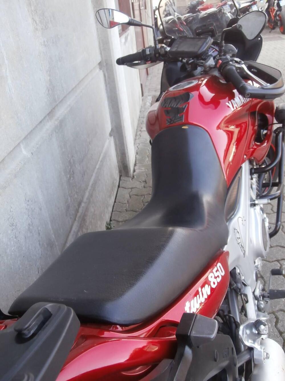 Yamaha TDM 850 (1996 - 01) (17)