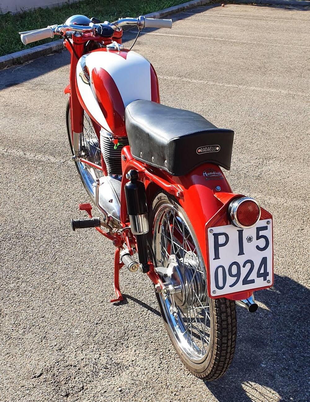 Mondial Champion 125 SPORT (4)