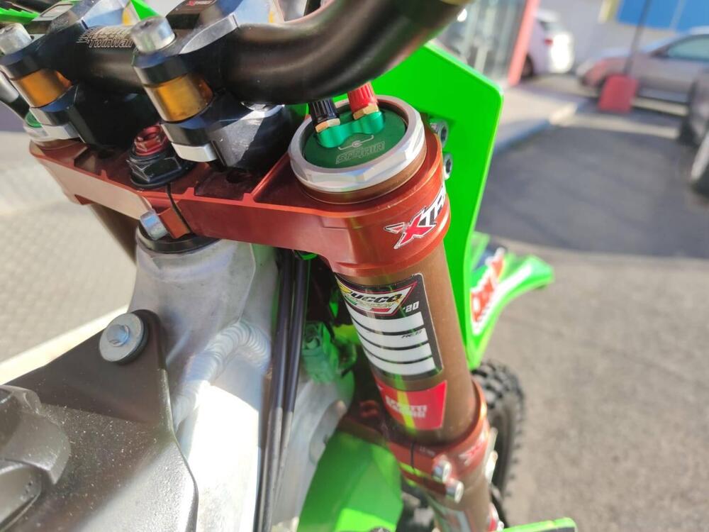 Kawasaki KX 450 F (2016) (9)