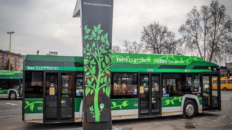 Non solo auto: la Commissione europea impone bus elettrici dal 2030