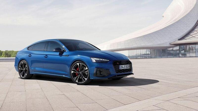 Audi S4 e S5 Black Edition, ora sono disponibili anche in Italia