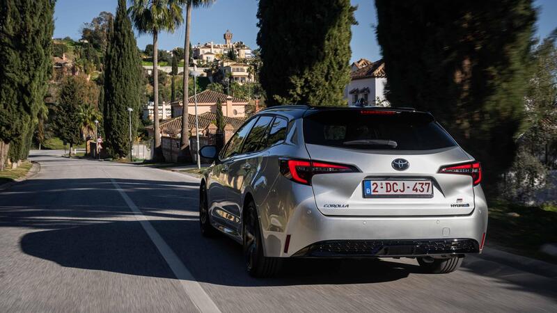 Toyota Corolla Touring Sport Full Hybrid: la station che &egrave; una bomba [VIDEO]