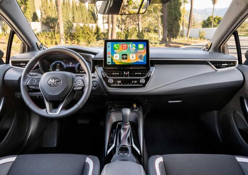 Toyota Corolla Touring Sports (2018-->>) (9)