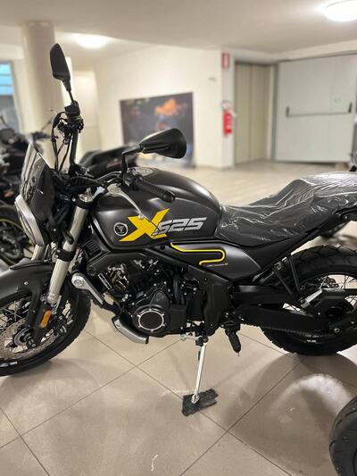Voge Trofeo 525ACX Scrambler (2023 - 25) nuova