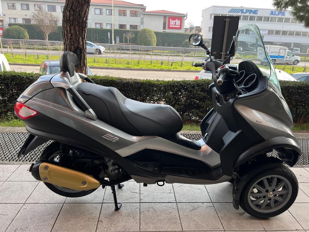 Piaggio MP3 250 i.e. (2)