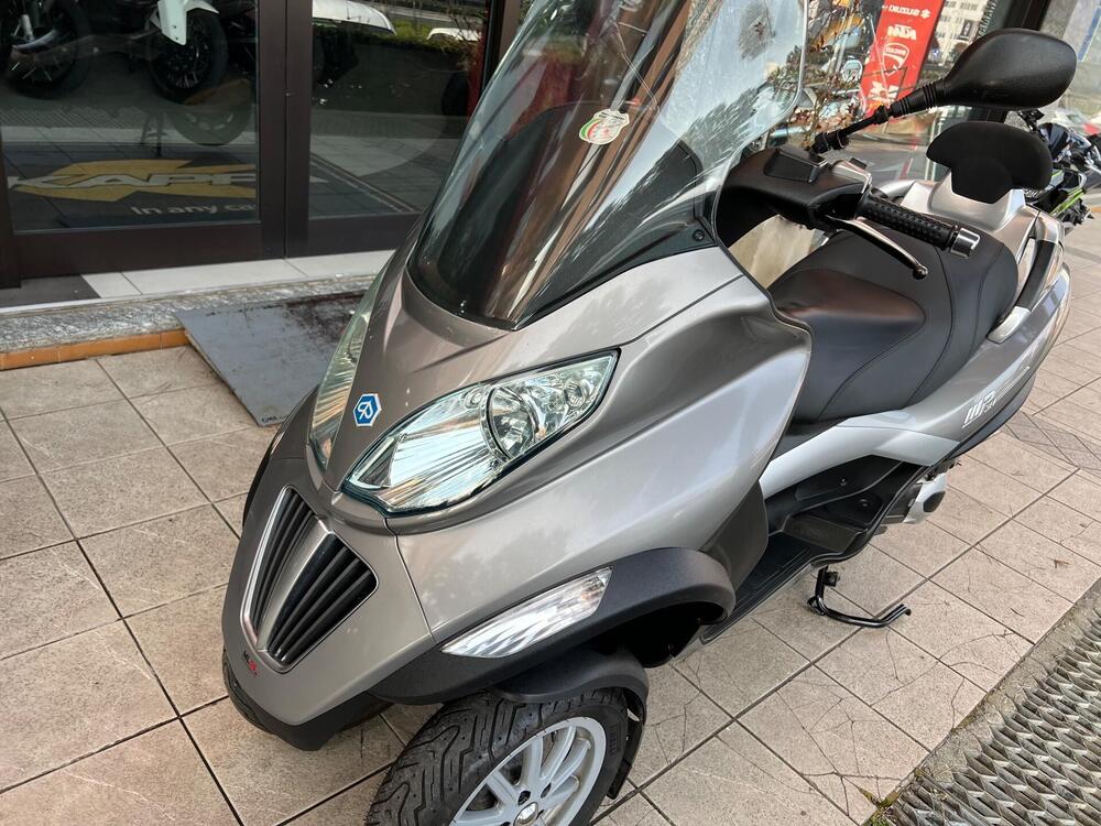Piaggio MP3 250 i.e. (4)