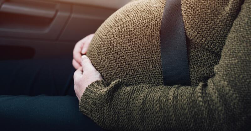 E se doveste far nascere un bambino in auto? Ecco i consigli della dottoressa