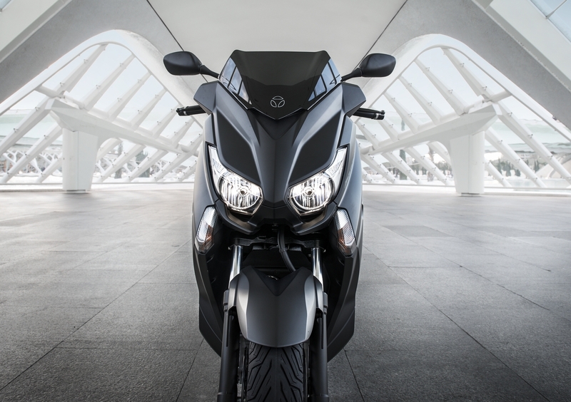 Yamaha X-Max 400 X-Max 400 Momodesign (2014 - 16) (8)